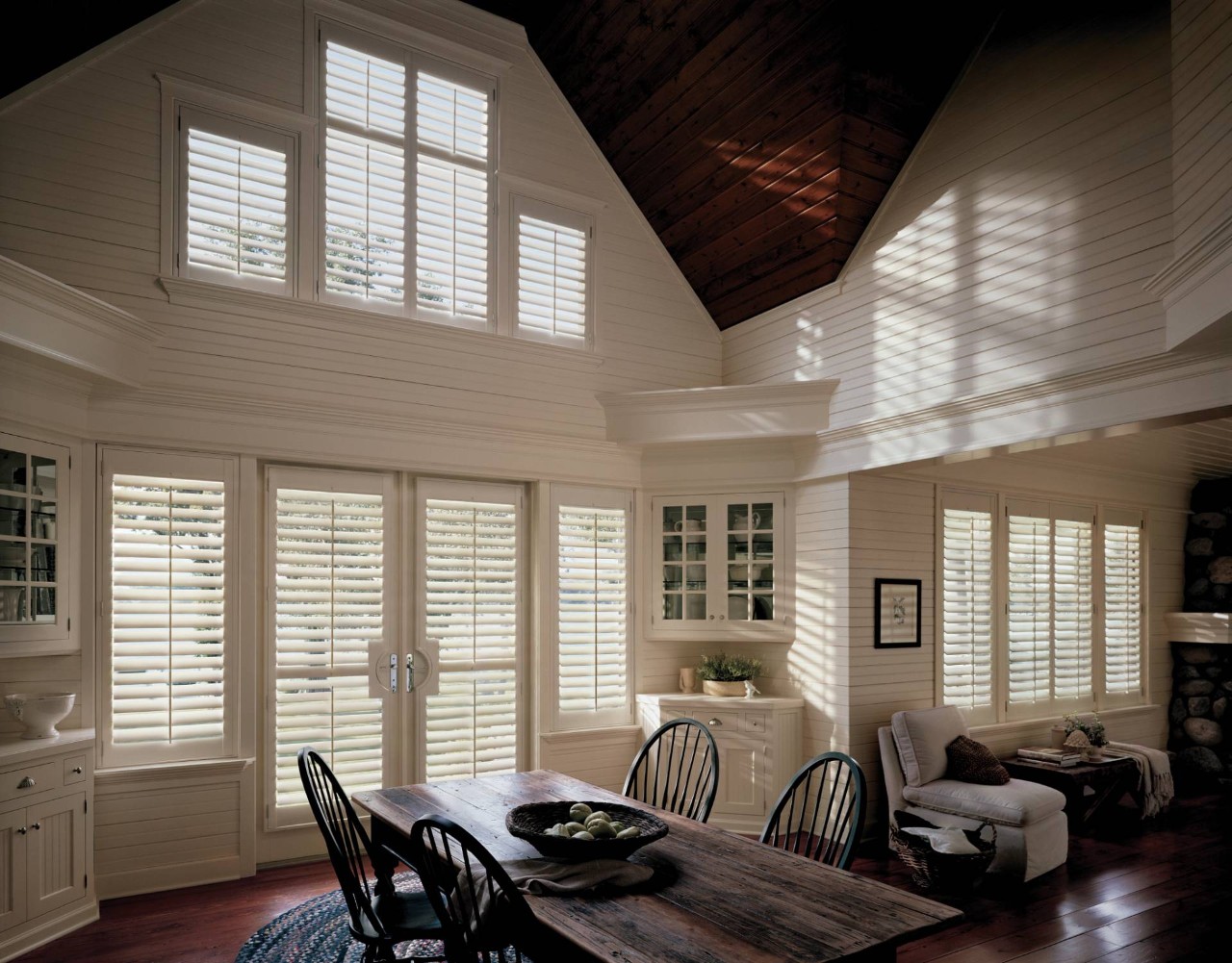 Hunter Douglas Heritance® Wood Shutters near Jamesburg, New Jersey (NJ)