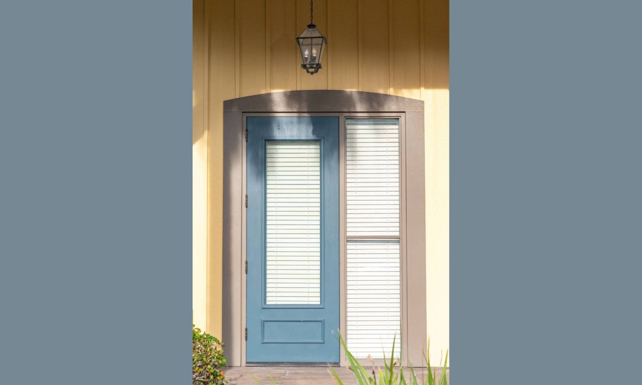 Hunter Douglas Modern Precious Metals® Mini Blinds near Monroe Township, New Jersey (NJ)